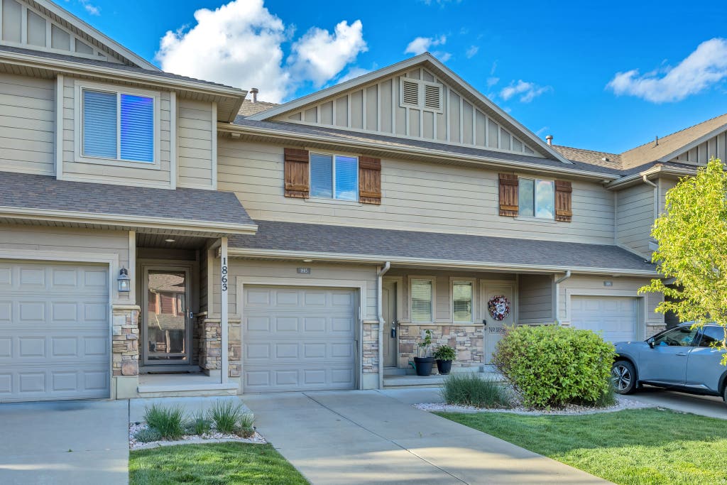 Photo of 1865 E WHITETAIL WAY, Layton, UT 84040 (MLS # 2175525)