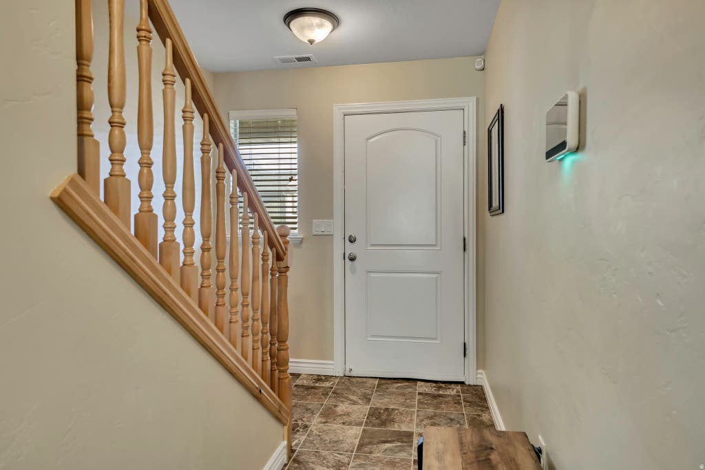 Photo of 1865 E WHITETAIL WAY, Layton, UT 84040 (MLS # 2175525)