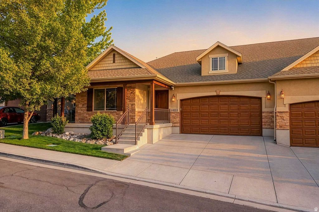 Photo of 14623 S VISTA VALLEY DR, Draper, UT 84020 (MLS # 2170526)