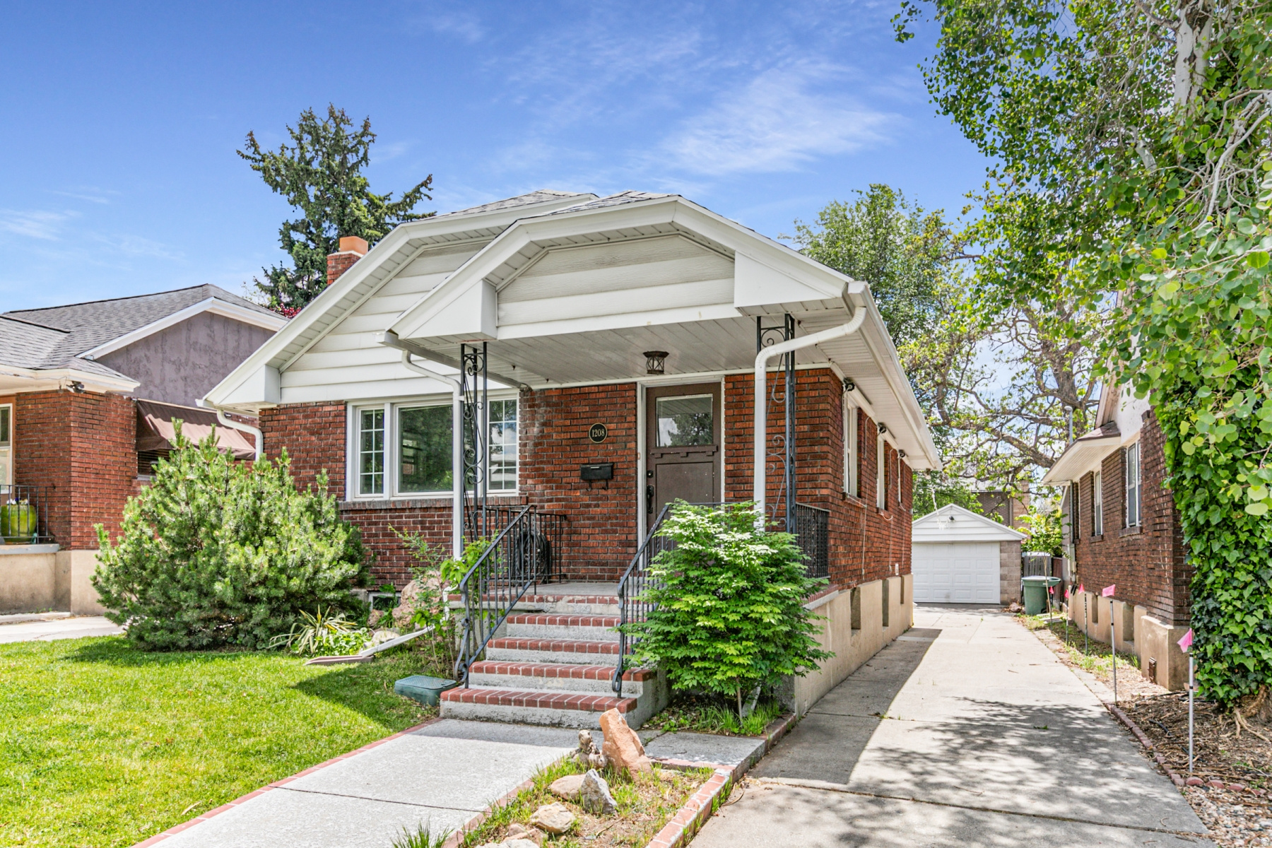 ARLINGTON HEIGHTS - Residential
