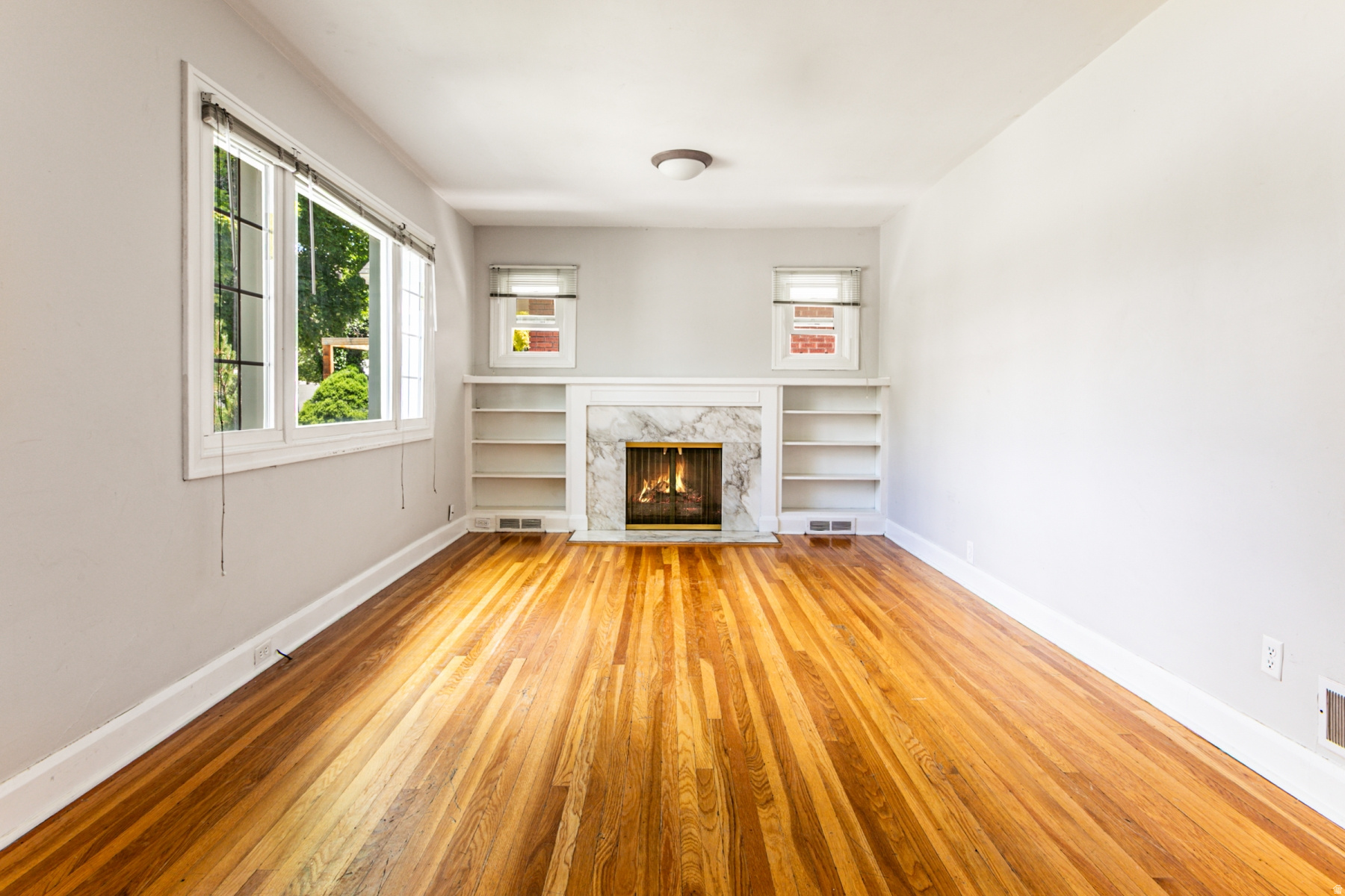 ARLINGTON HEIGHTS - Residential