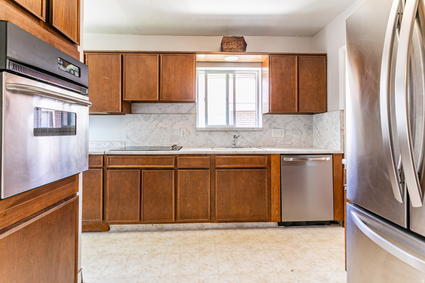 ARLINGTON HEIGHTS - Residential