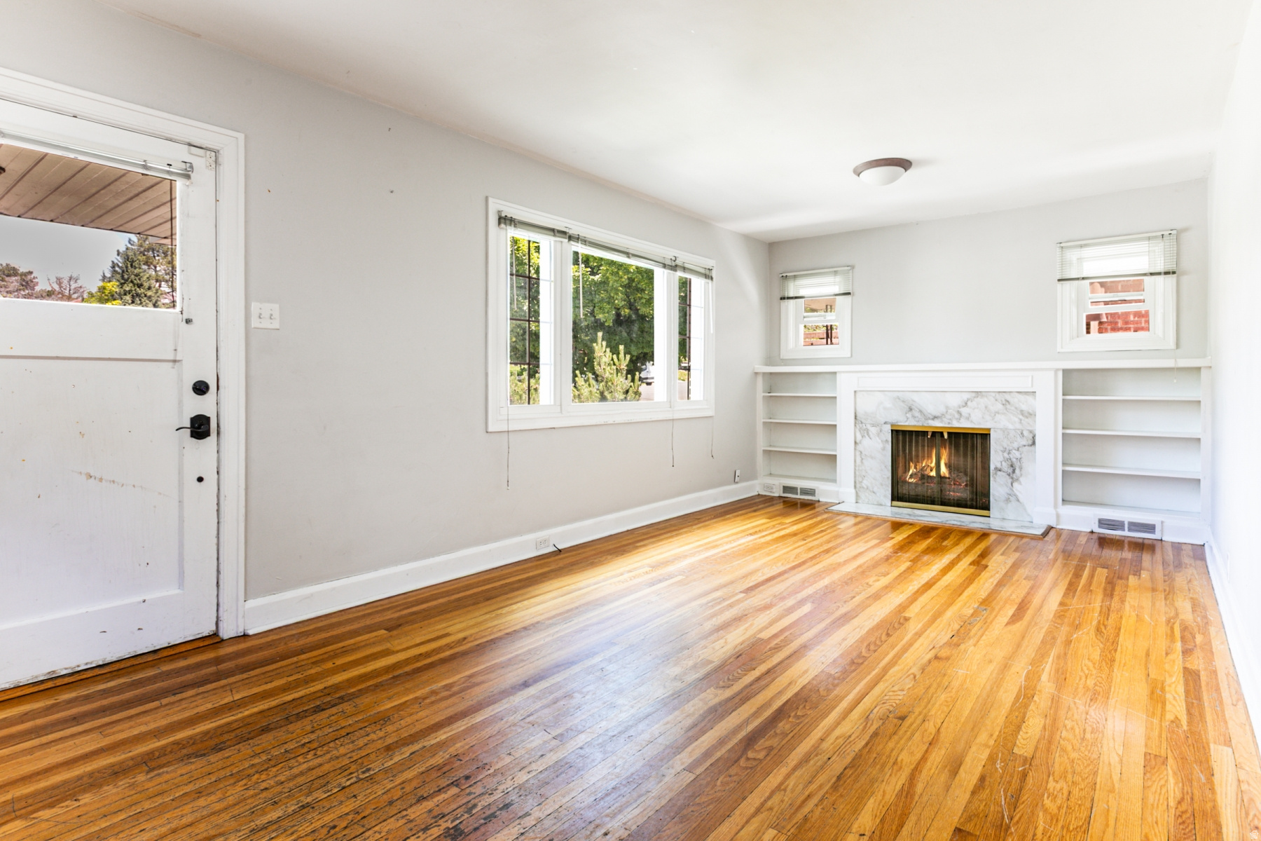 ARLINGTON HEIGHTS - Residential