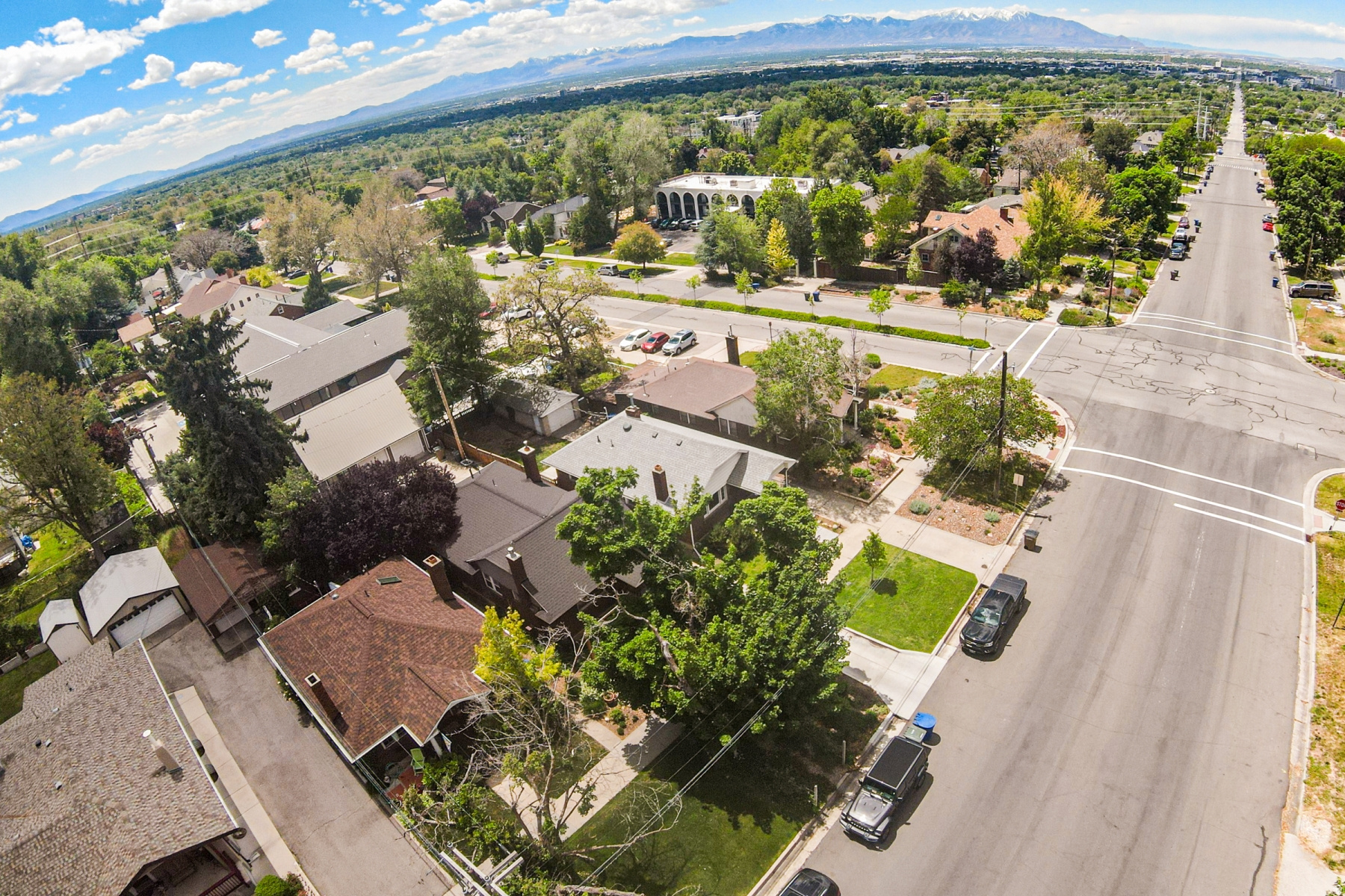 ARLINGTON HEIGHTS - Residential