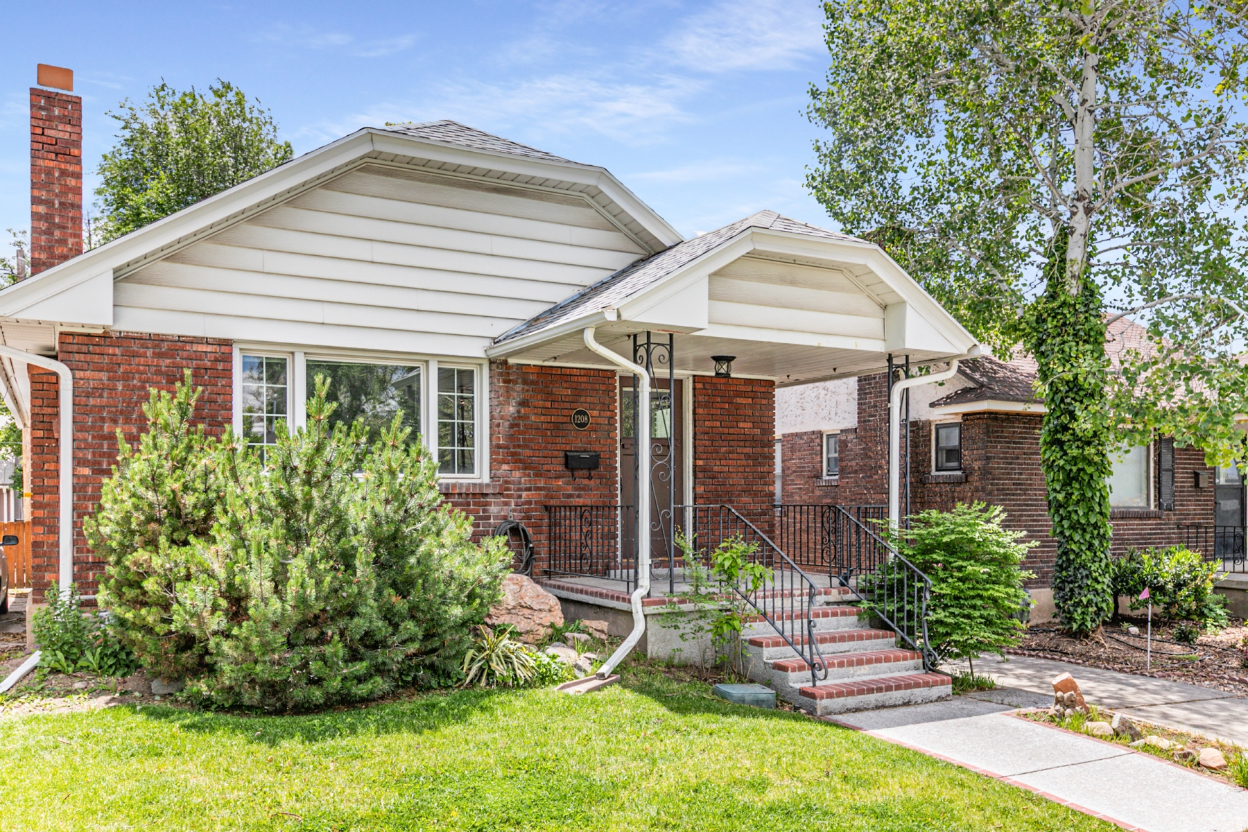 ARLINGTON HEIGHTS - Residential