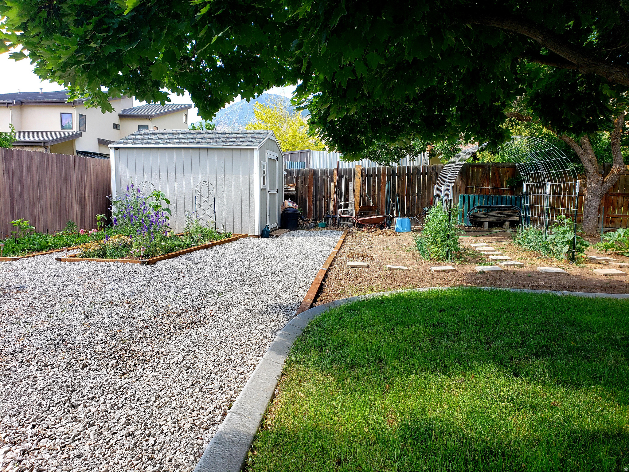 MAPLE MOUNTAIN VIEW PLAT A - Residential