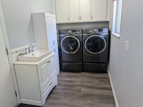 Tiny photo for 897 E 1200 N, Mapleton, UT 84664 (MLS # 2149526)