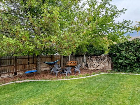 Tiny photo for 897 E 1200 N, Mapleton, UT 84664 (MLS # 2149526)