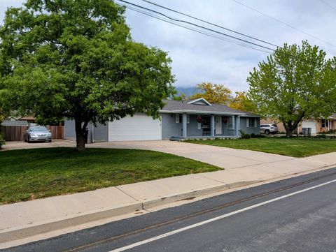 Tiny photo for 897 E 1200 N, Mapleton, UT 84664 (MLS # 2149526)