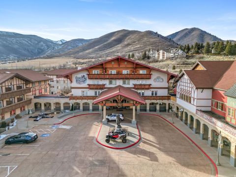Photo of 784 W RESORT DR #207, Midway, UT 84049 (MLS # 2133238)