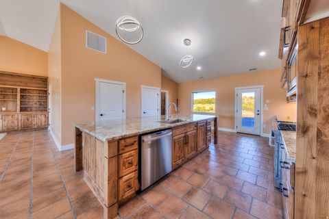 Tiny photo for 429 E PIONEER BND, Monticello, UT 84535 (MLS # 2125953)