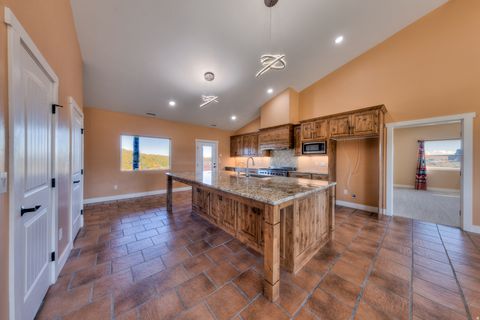 Tiny photo for 429 E PIONEER BND, Monticello, UT 84535 (MLS # 2125953)