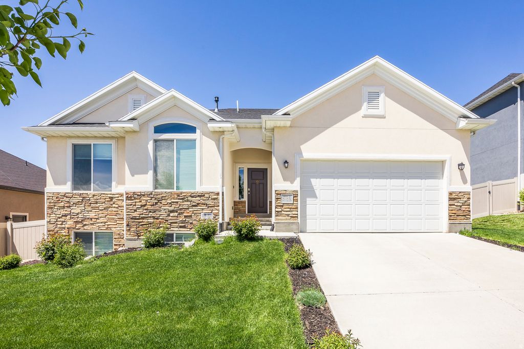 Photo of 3773 750 W, Lehi, UT 84043 (MLS # 2127798)