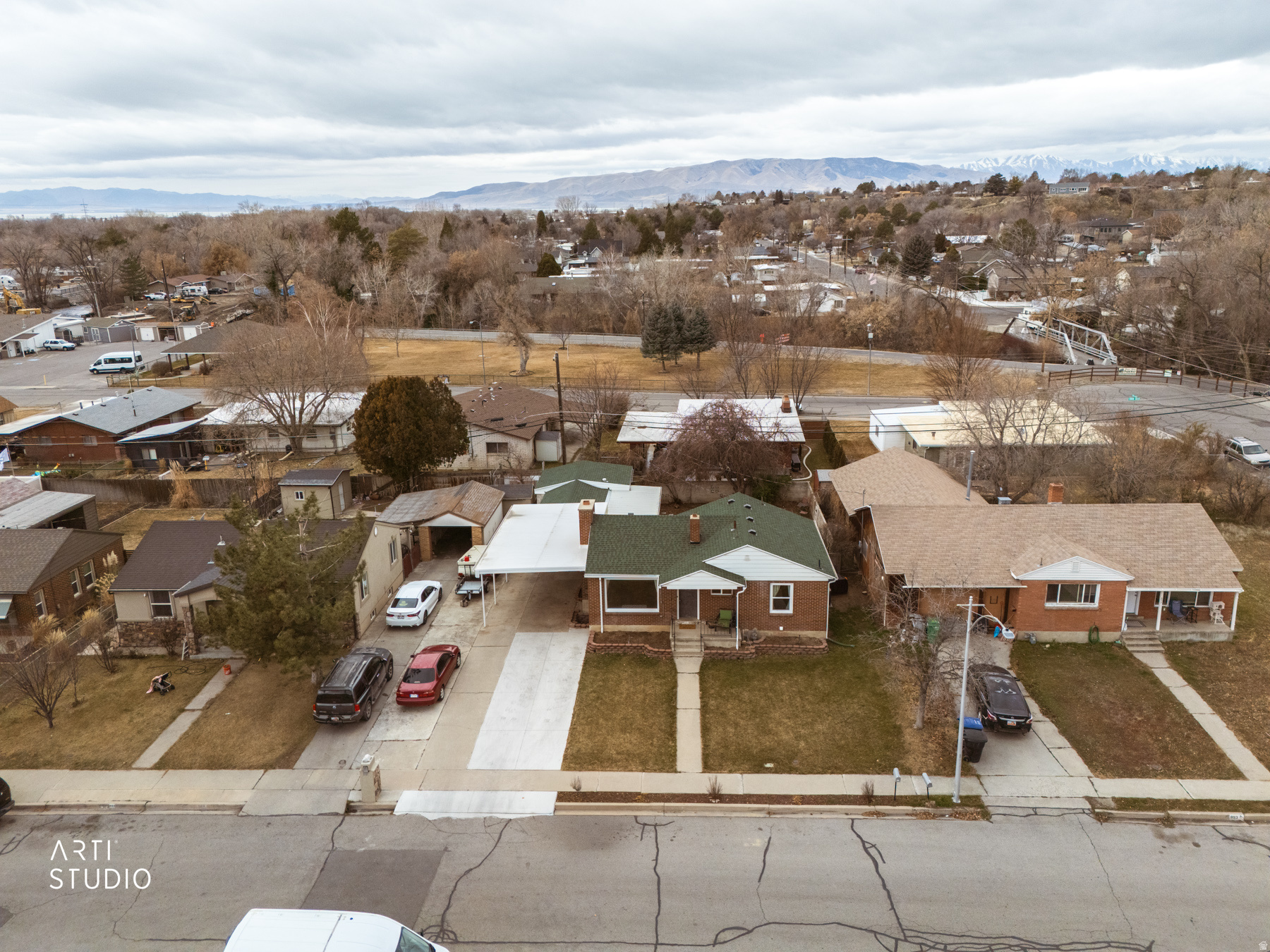 RIVERSIDE - Residential