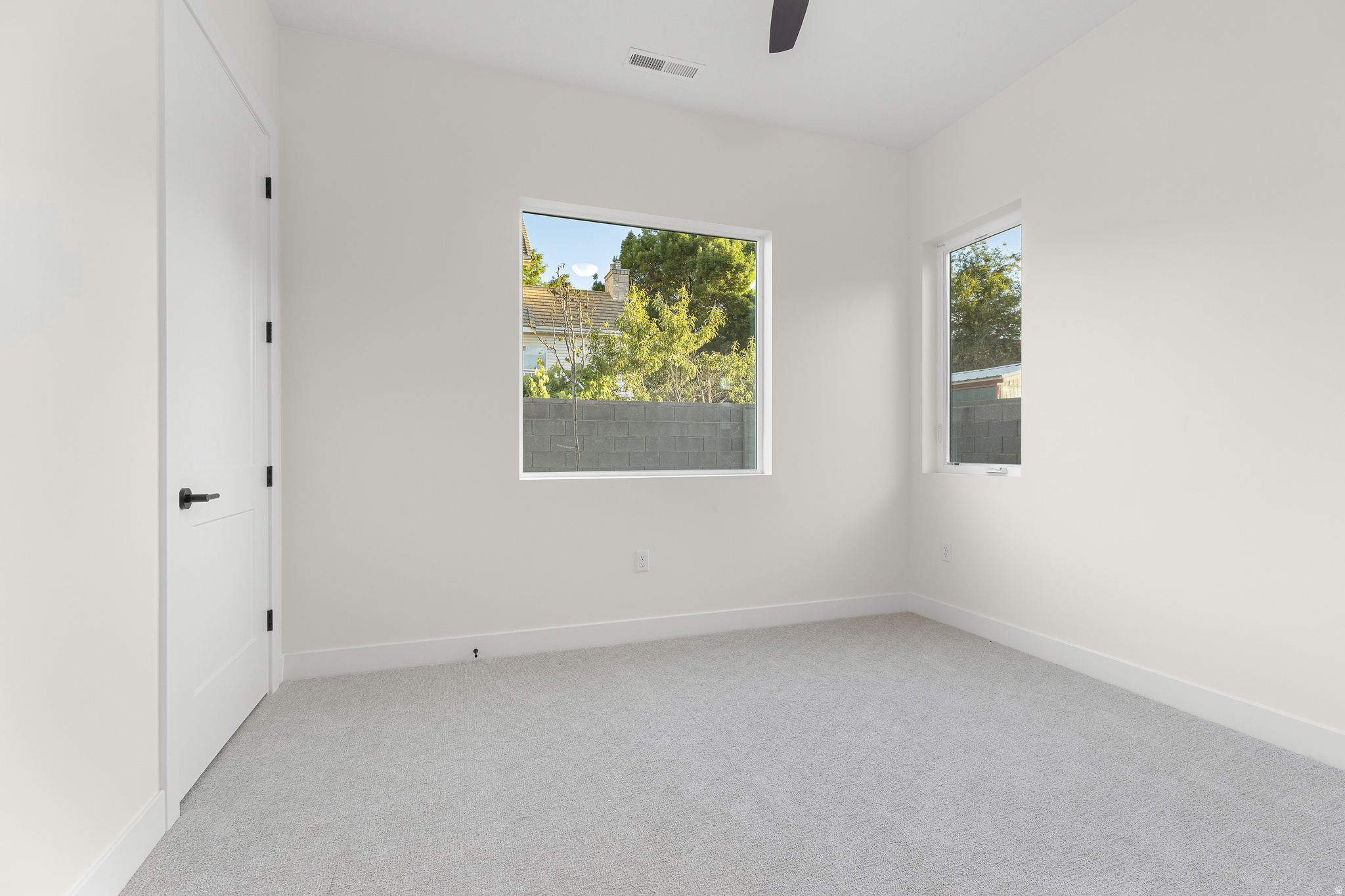 FALCON RIDGE - Residential