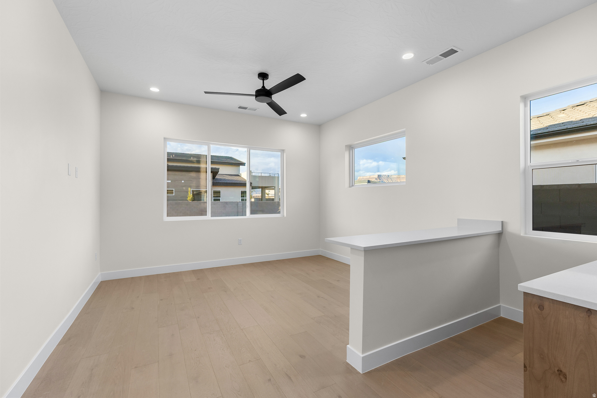 FALCON RIDGE - Residential