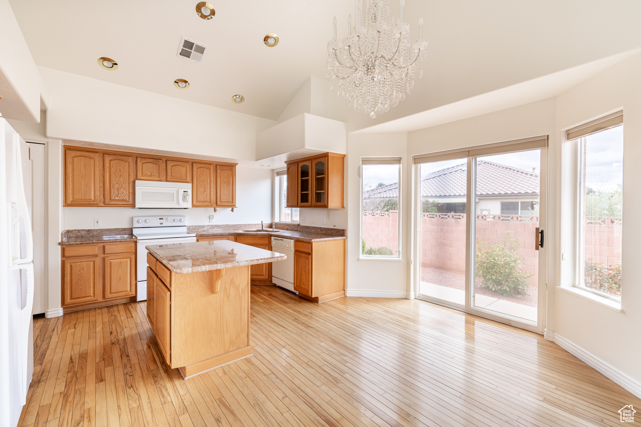 3611 Rimview Dr, Santa Clara, Utah image 9