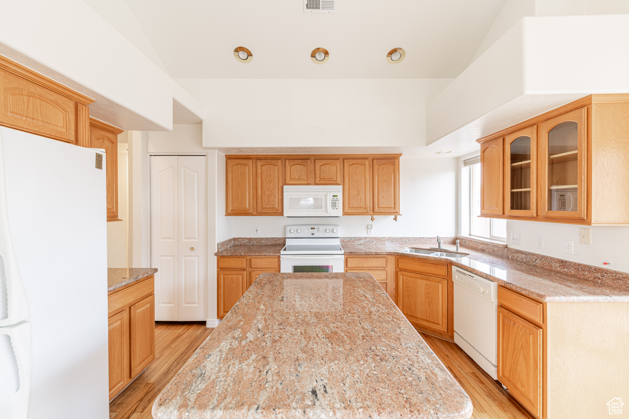 3611 Rimview Dr, Santa Clara, Utah image 10
