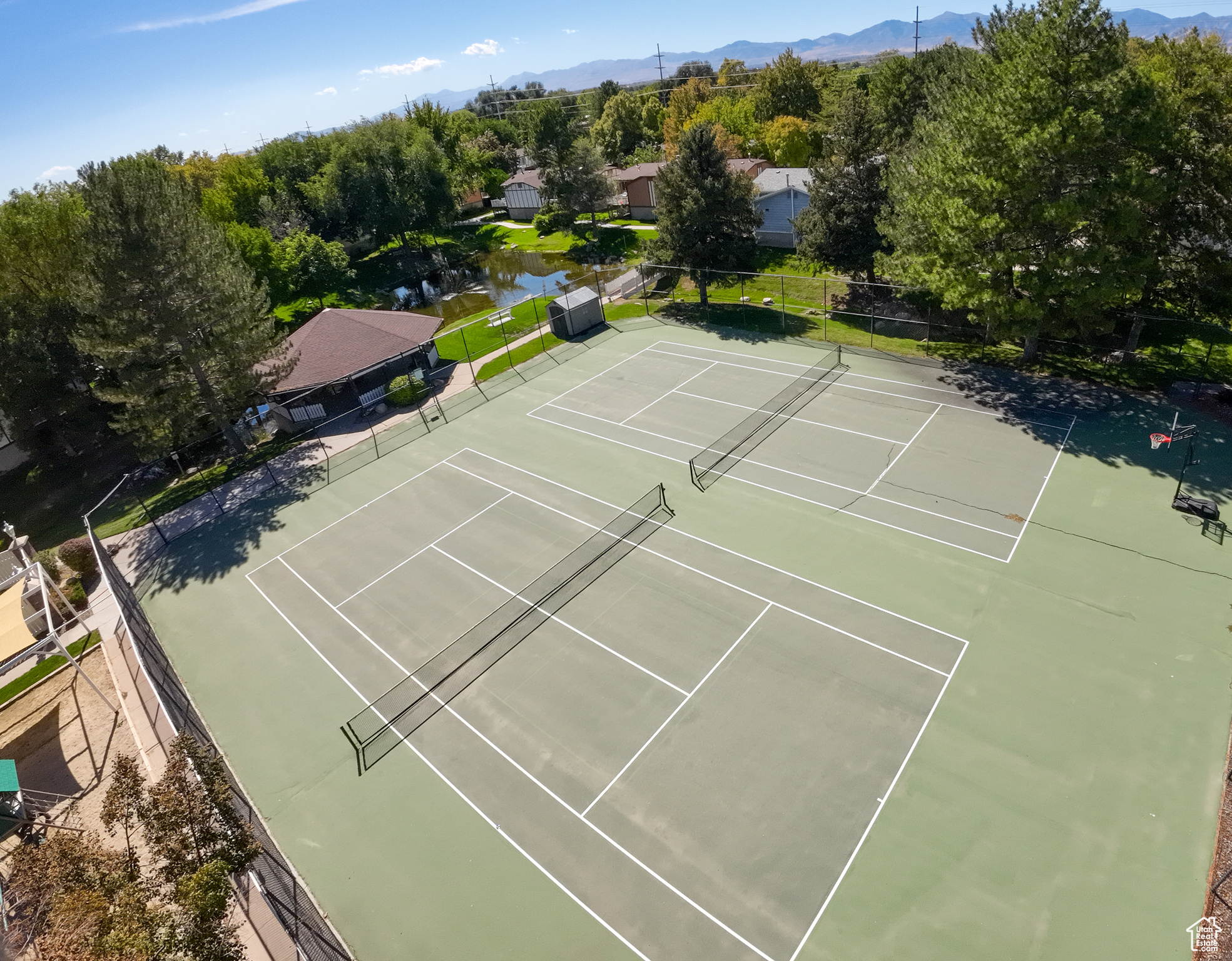 BARRINGTON PARK - Residential
