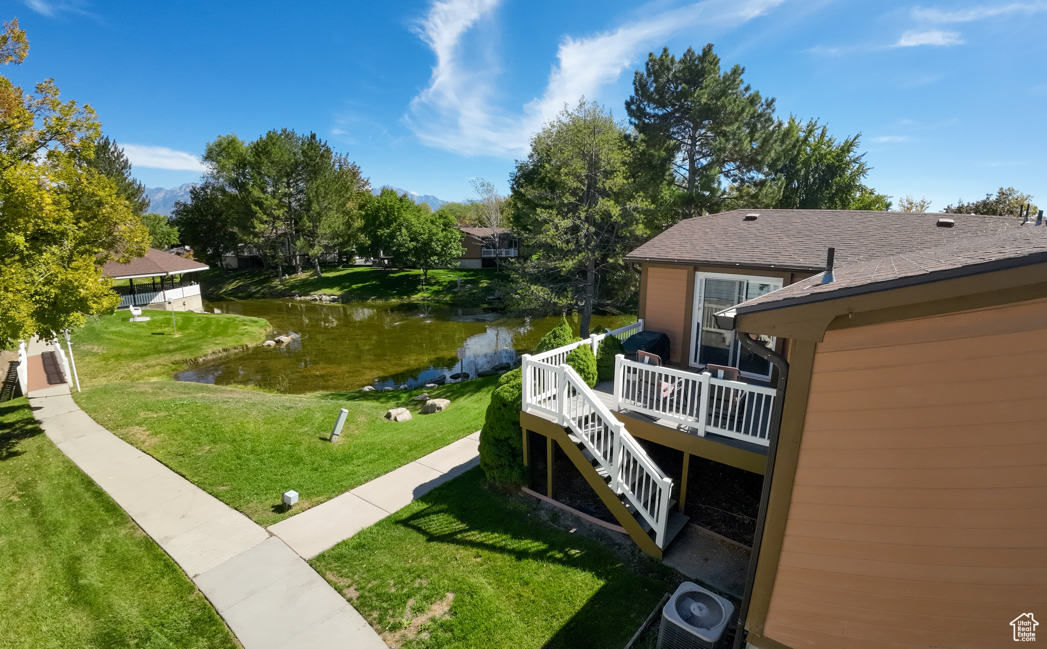 BARRINGTON PARK - Residential