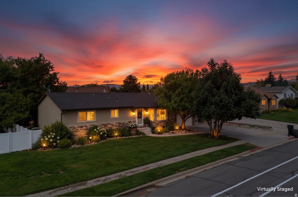 Photo of 685 N HOMESTEAD BLVD, Price, UT 84501 (MLS # 2186776)