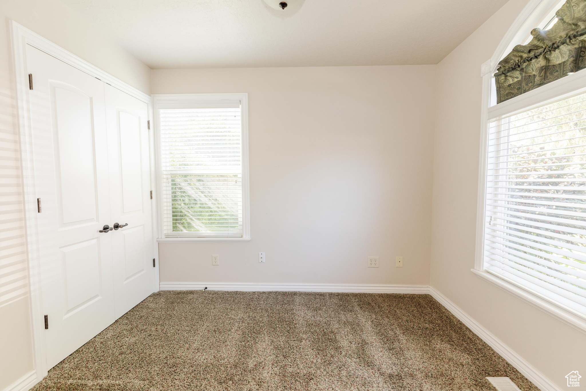 ROCKWELL ESTATES - Residential