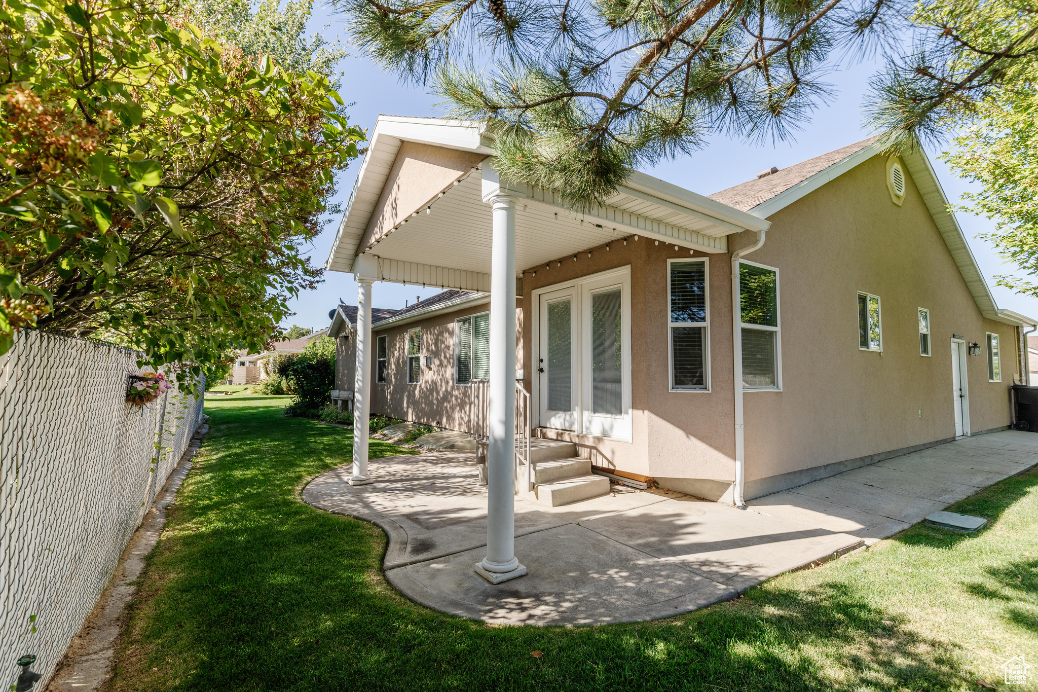 ROCKWELL ESTATES - Residential