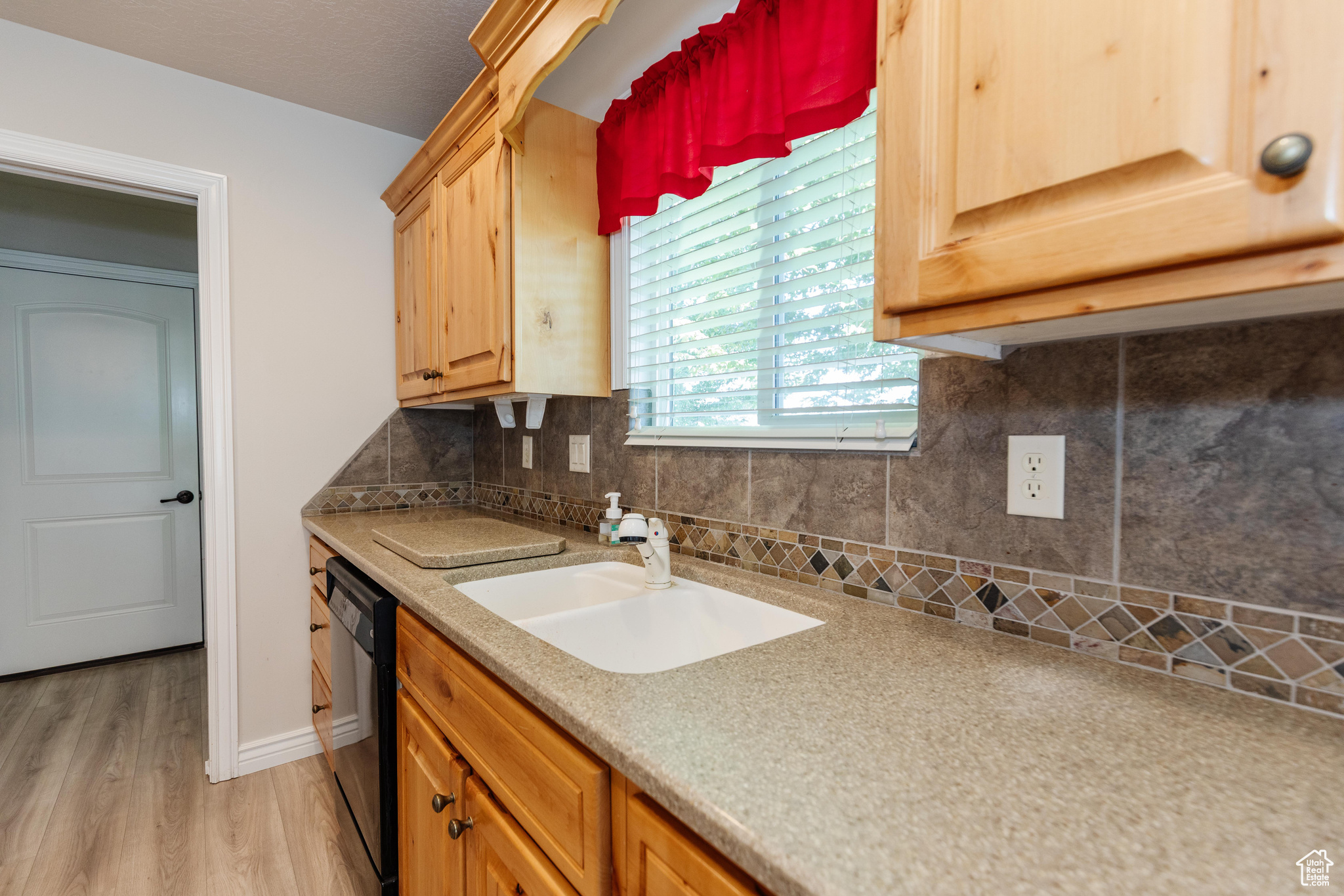 ROCKWELL ESTATES - Residential