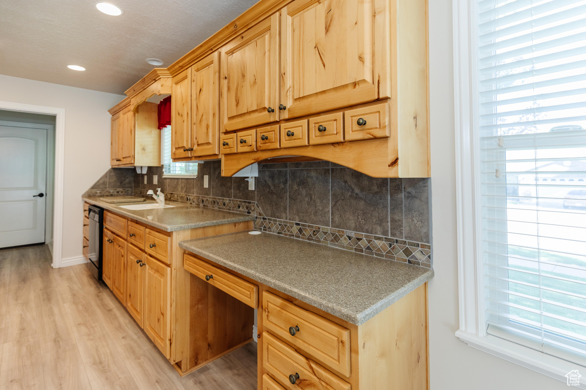 ROCKWELL ESTATES - Residential