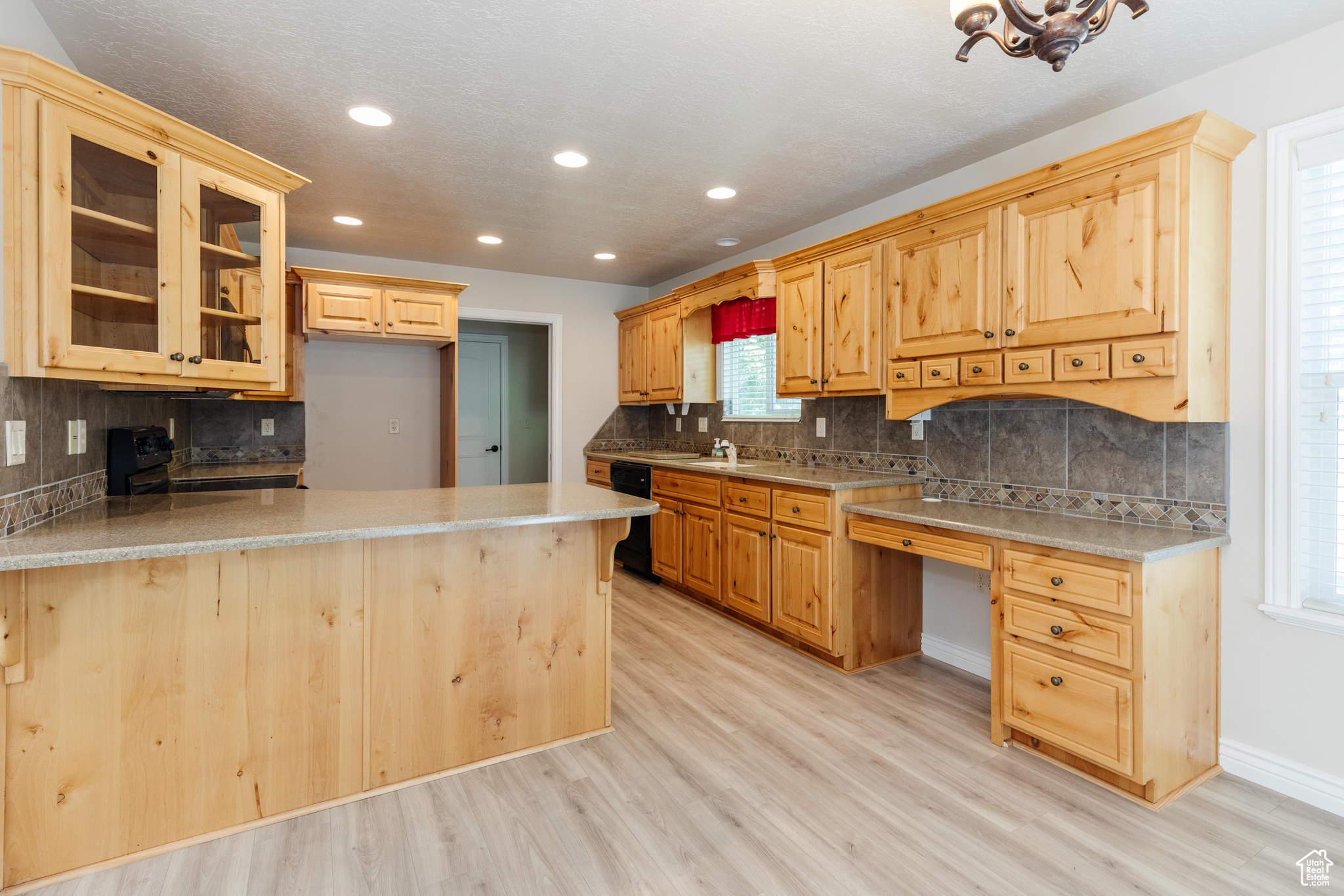 ROCKWELL ESTATES - Residential