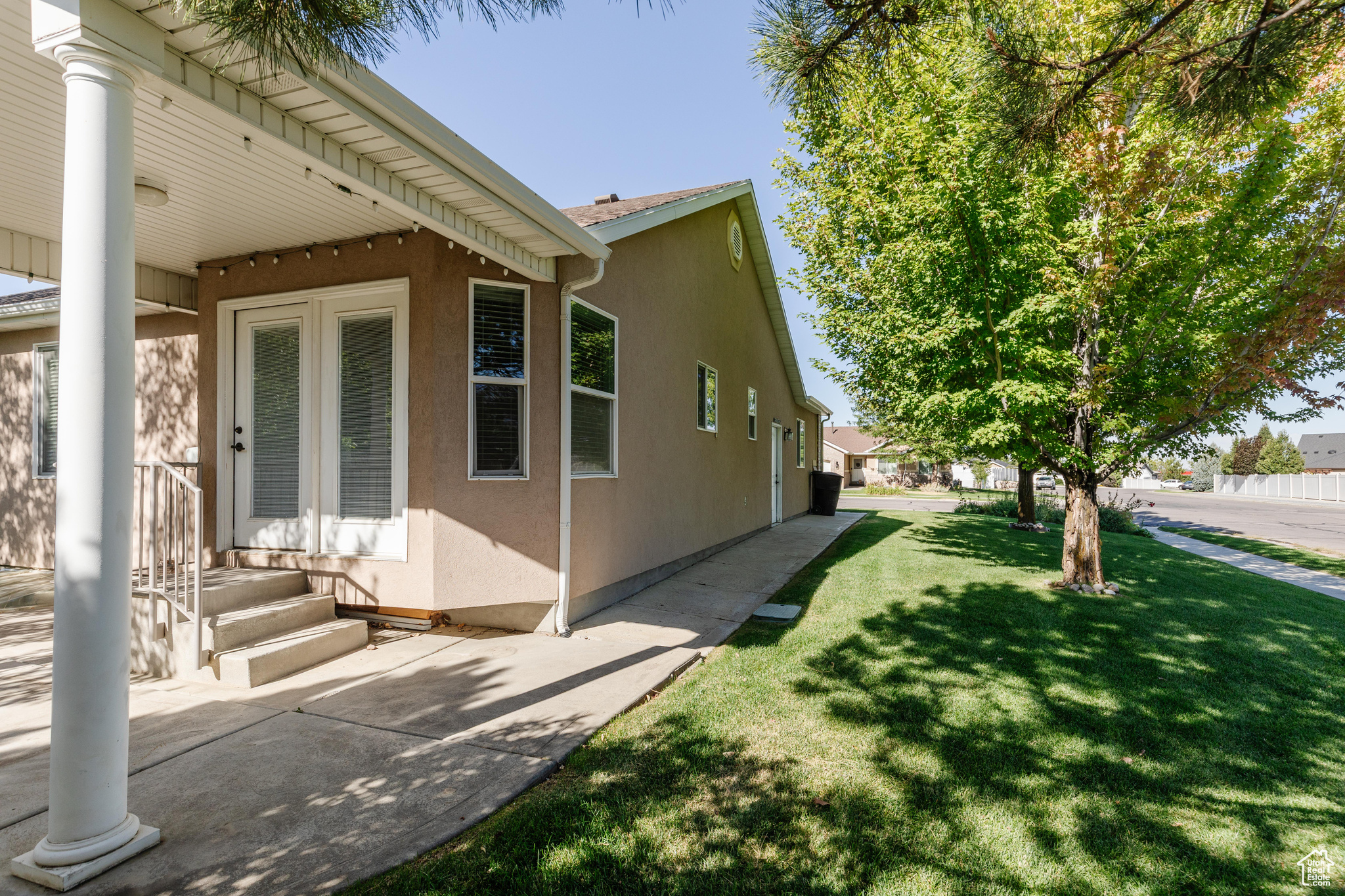 ROCKWELL ESTATES - Residential