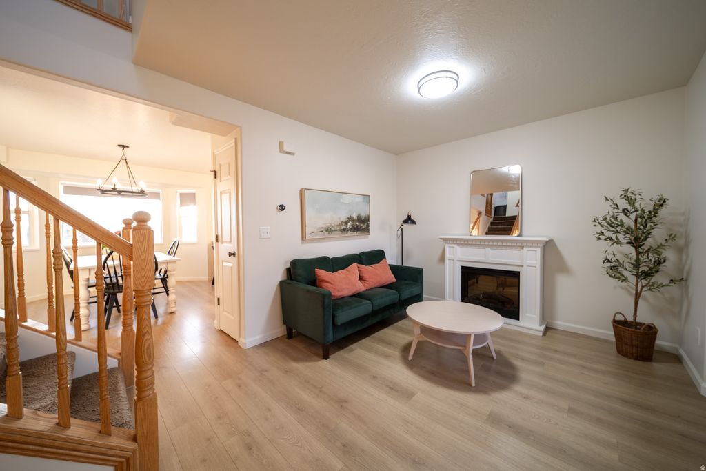 Photo of 89 S 525 W, Clearfield, UT 84015 (MLS # 2137260)