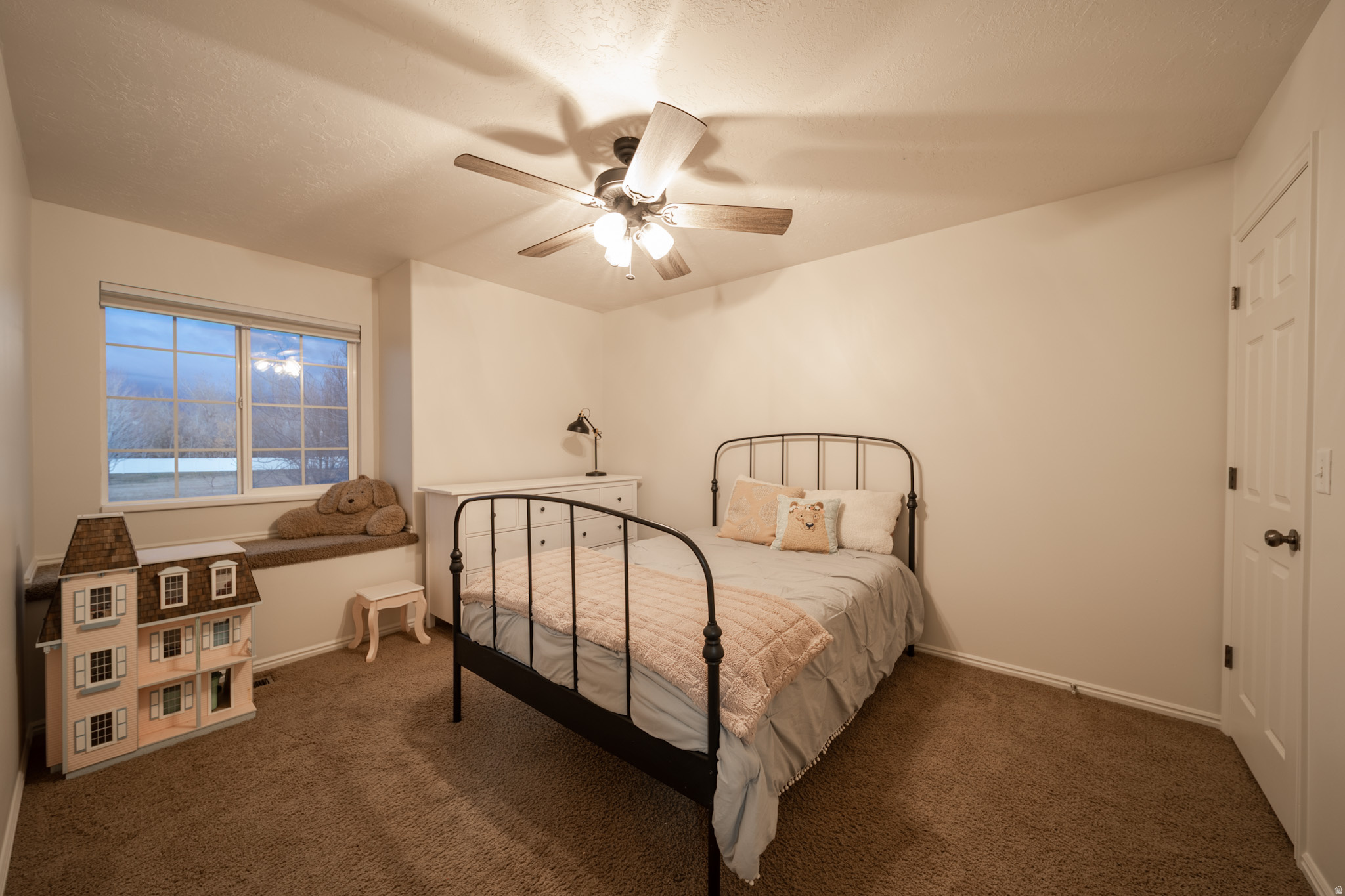 AUTUMN RIDGE - Residential