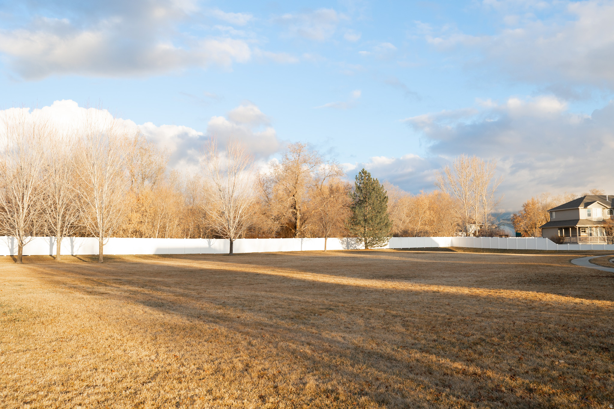AUTUMN RIDGE - Residential