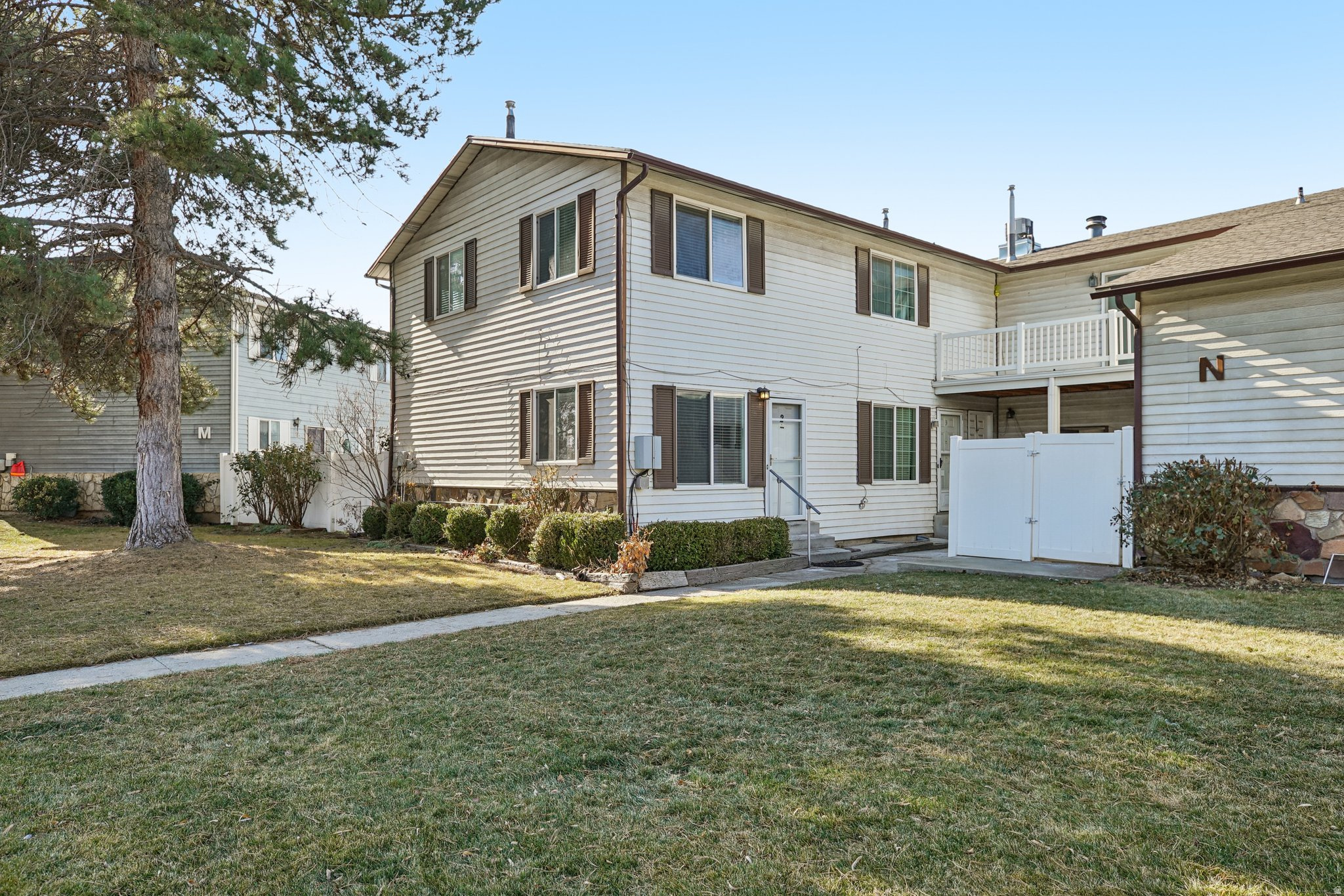 GLENDON STREET - Residential