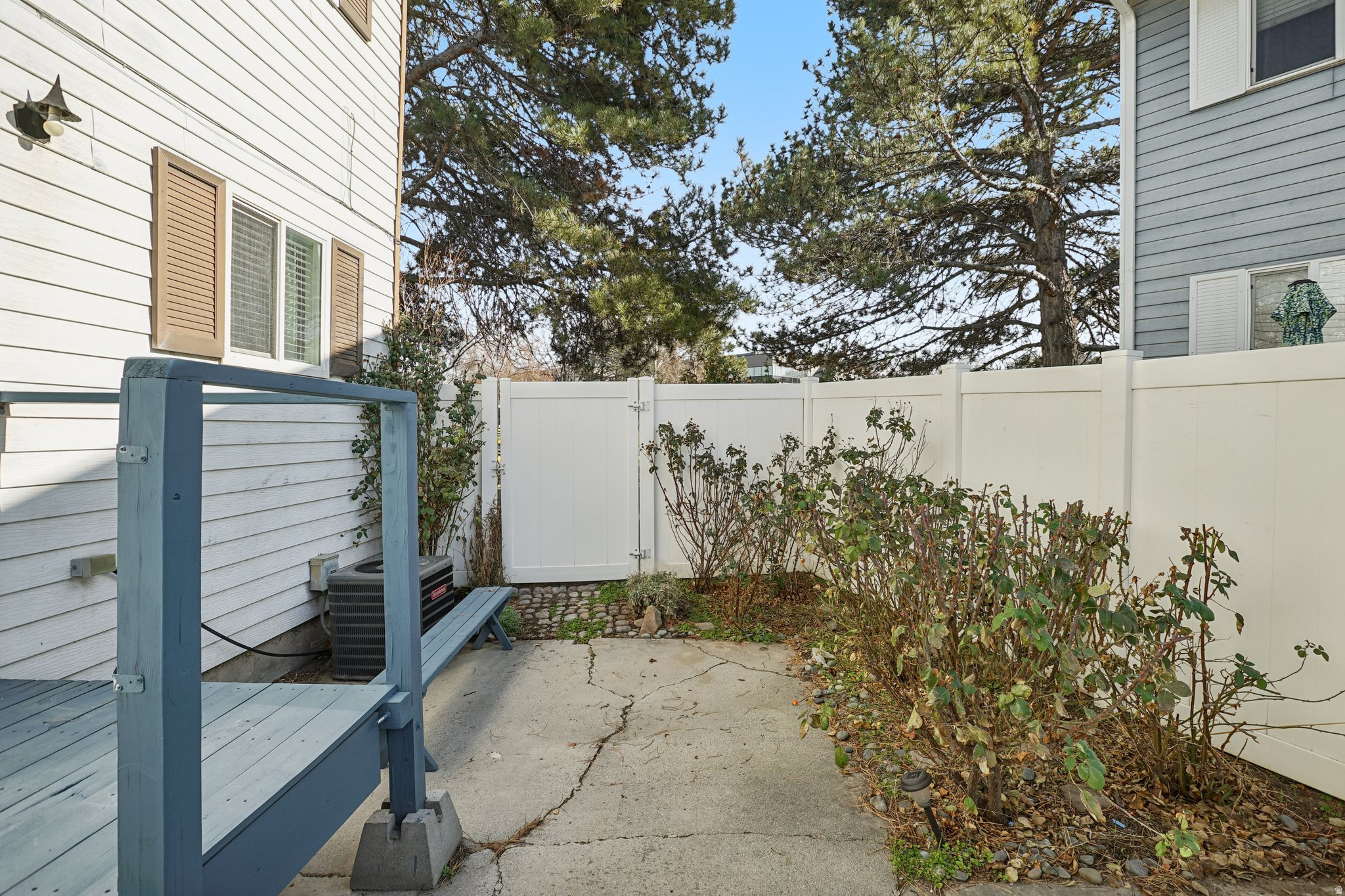 GLENDON STREET - Residential