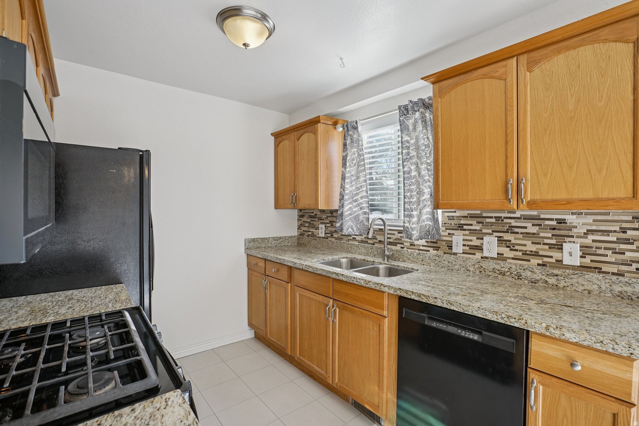 GLENDON STREET - Residential