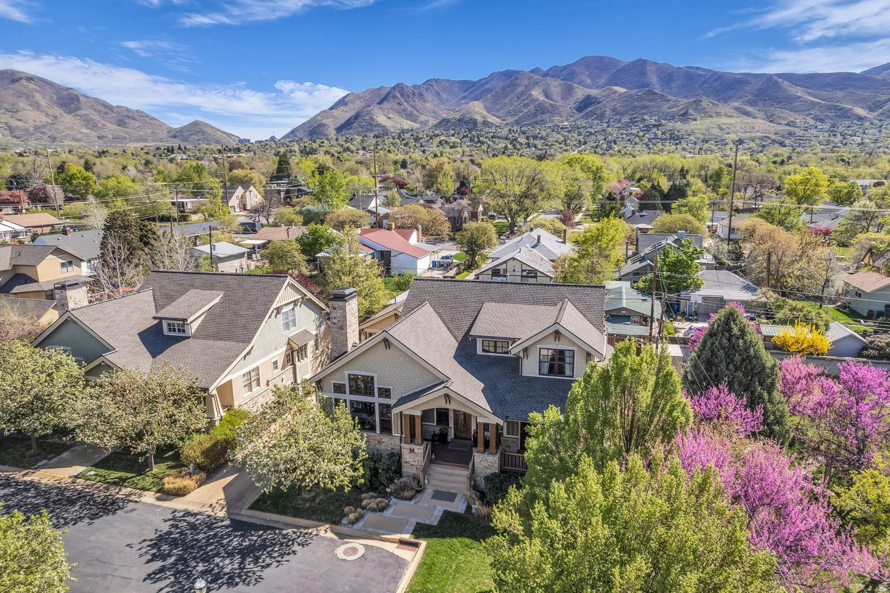 BUNGALOWS OF SUGAR HOUSE PUD - Residential