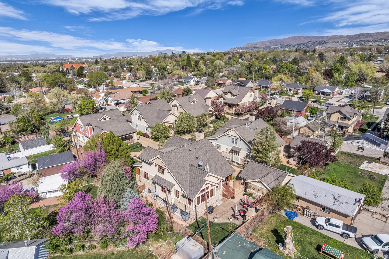 BUNGALOWS OF SUGAR HOUSE PUD - Residential