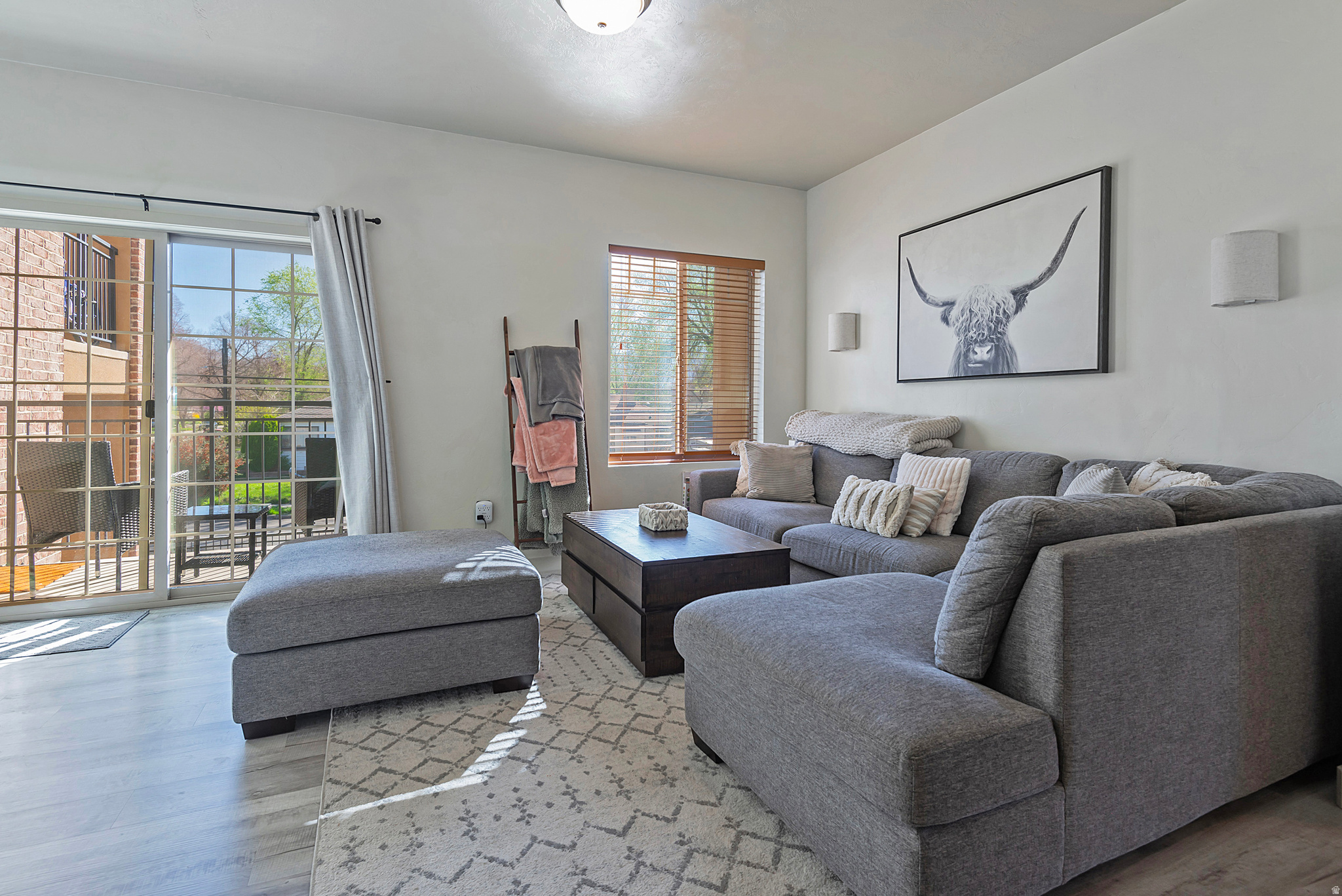 BELMONT DOWNTOWN - Residential