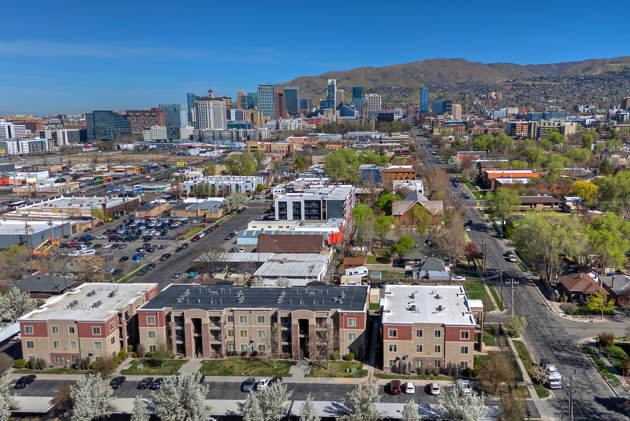 BELMONT DOWNTOWN - Residential