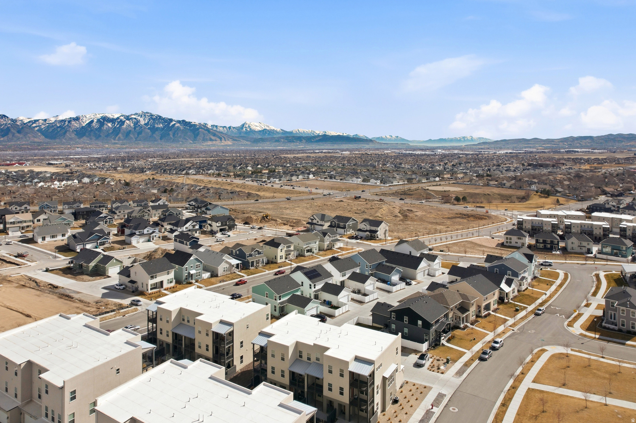 OQUIRRH WEST - Residential