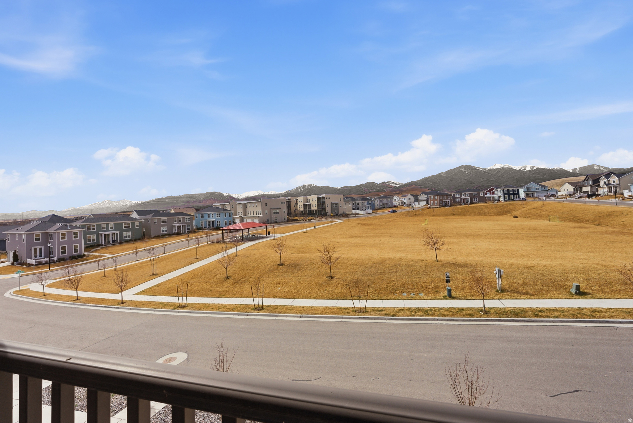 OQUIRRH WEST - Residential