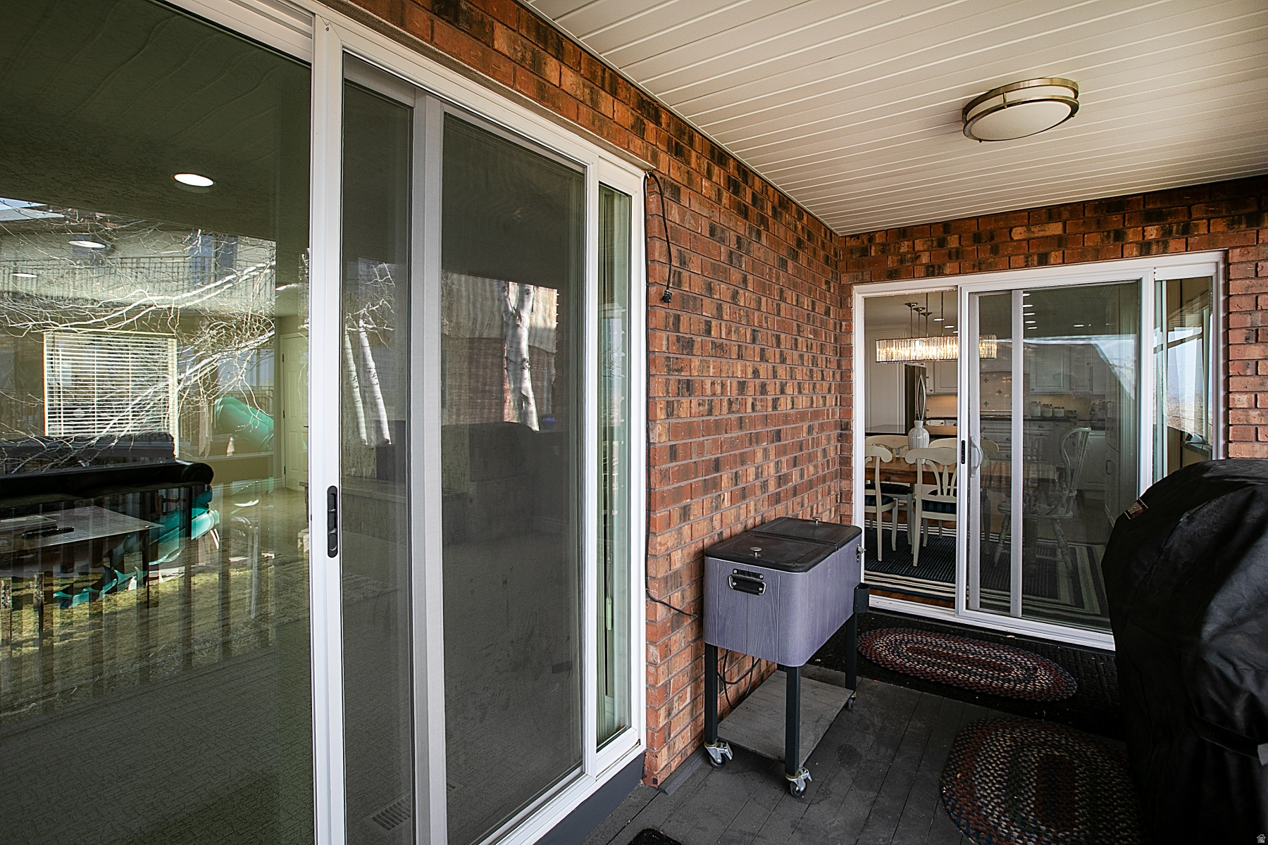 ELLISON PLACE - Residential