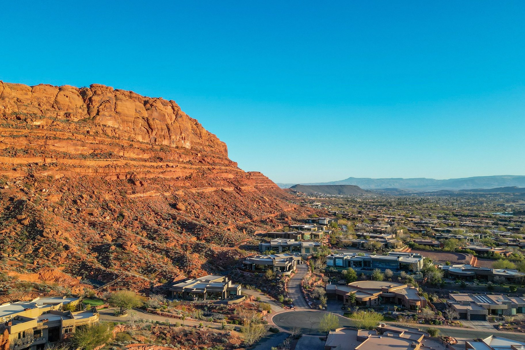 CLIFFS OF SNOW CANYON - Residential