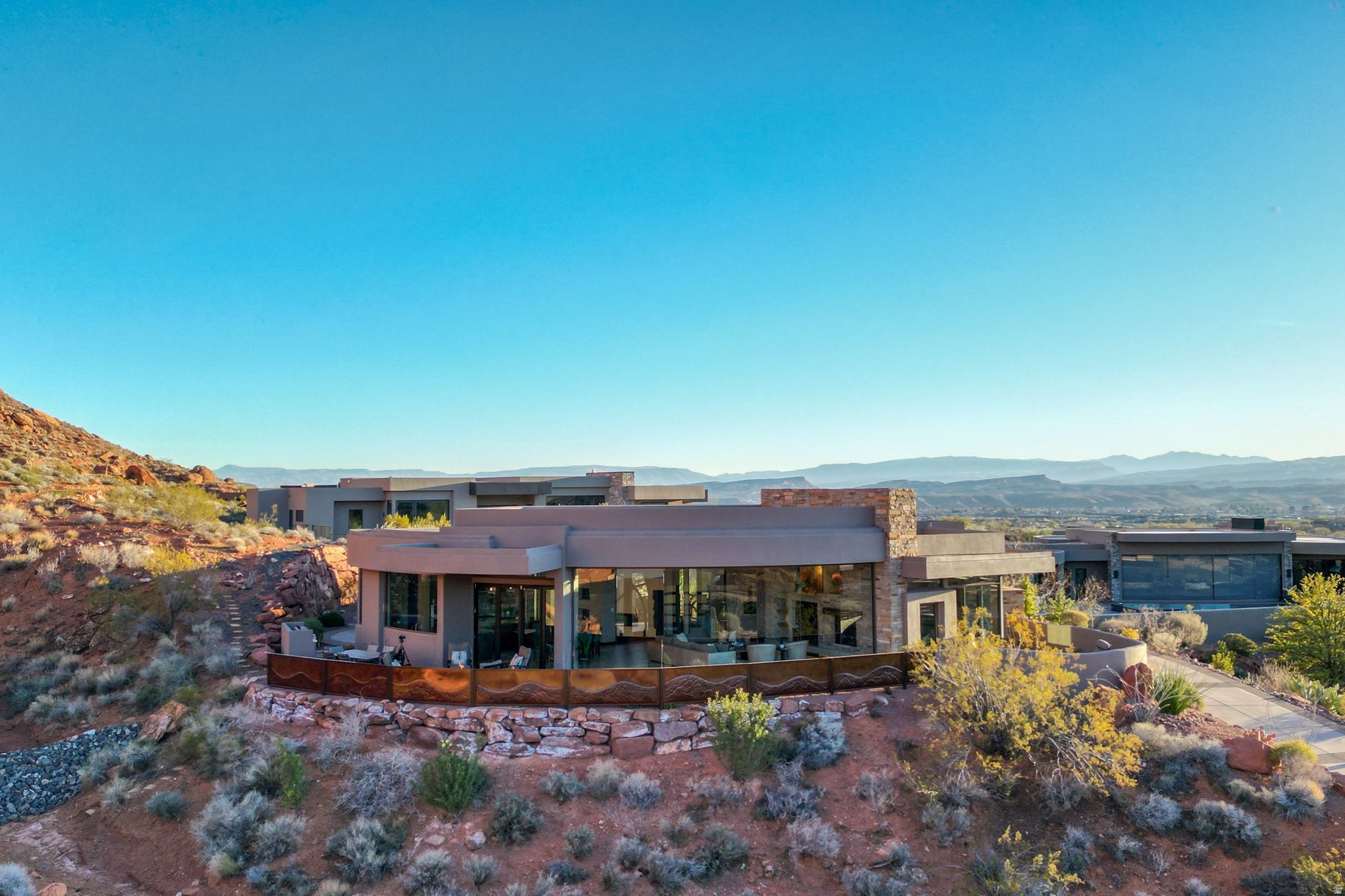 CLIFFS OF SNOW CANYON - Residential