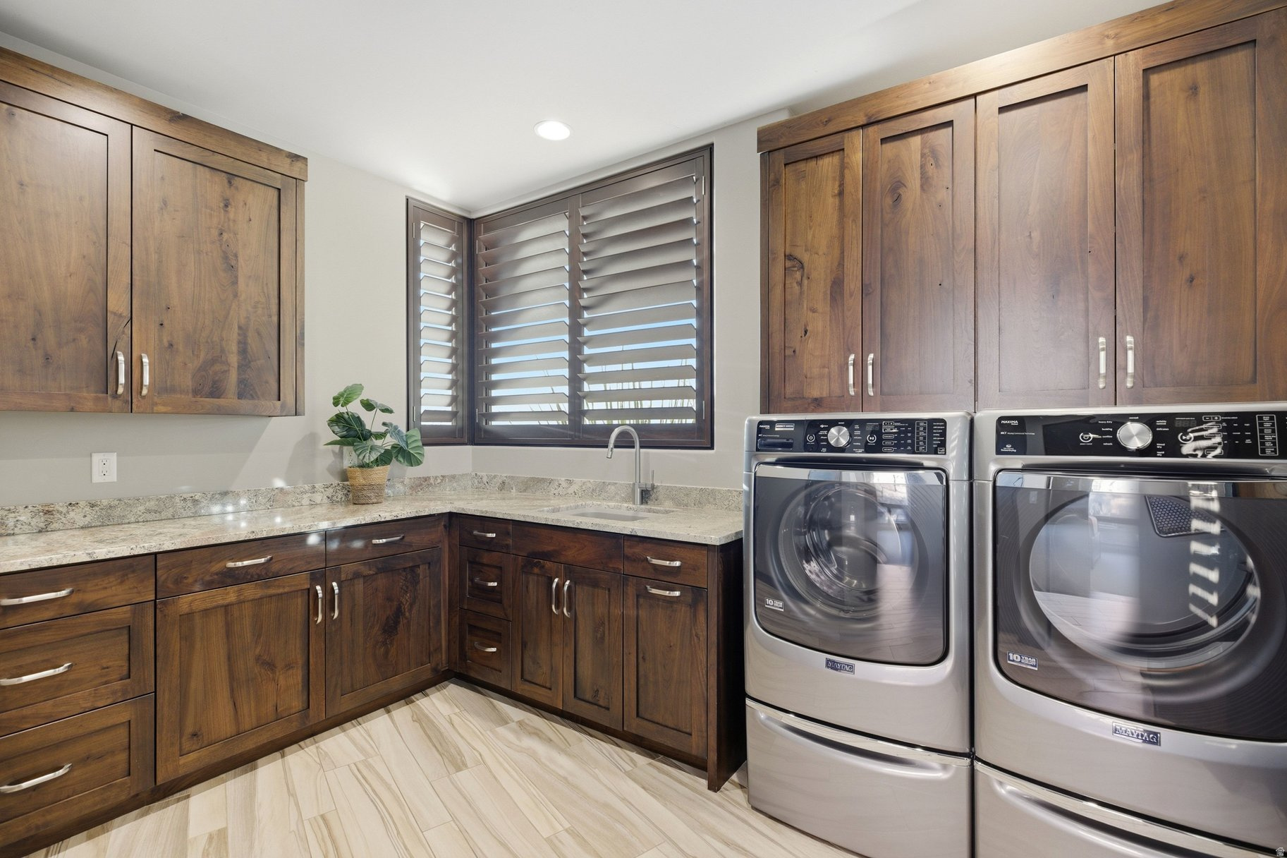 CLIFFS OF SNOW CANYON - Residential