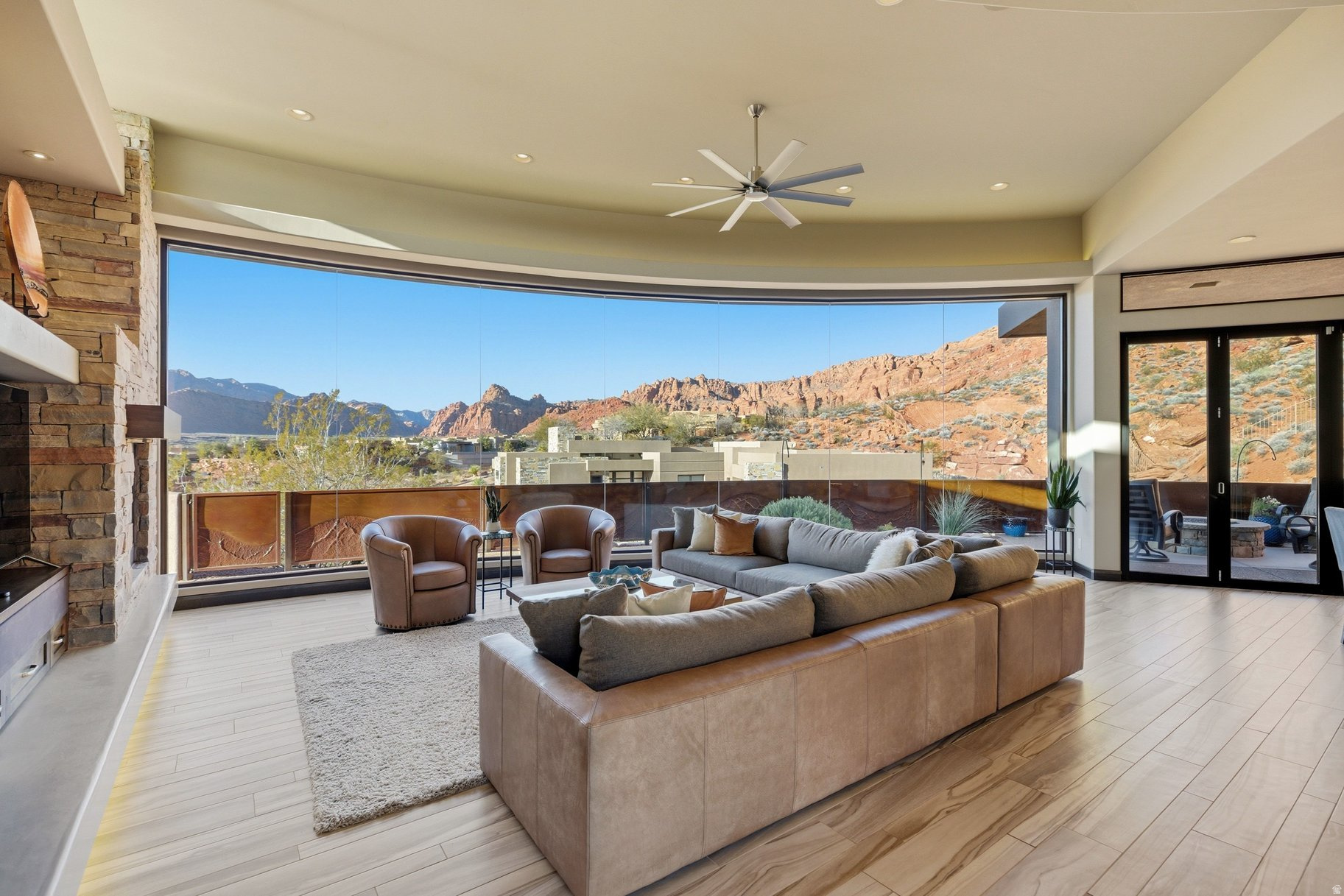 CLIFFS OF SNOW CANYON - Residential
