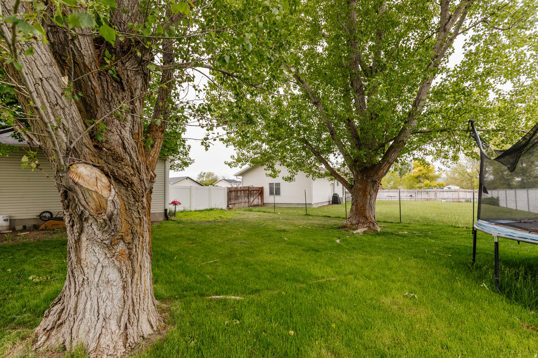 COUNTRY GARDEN ESTAT - Residential