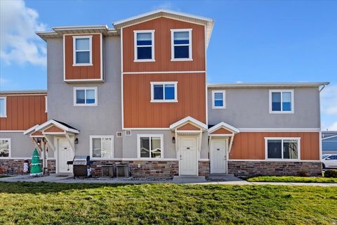 Photo of 639 N 160 E, Vineyard, UT 84059 (MLS # 2128329)